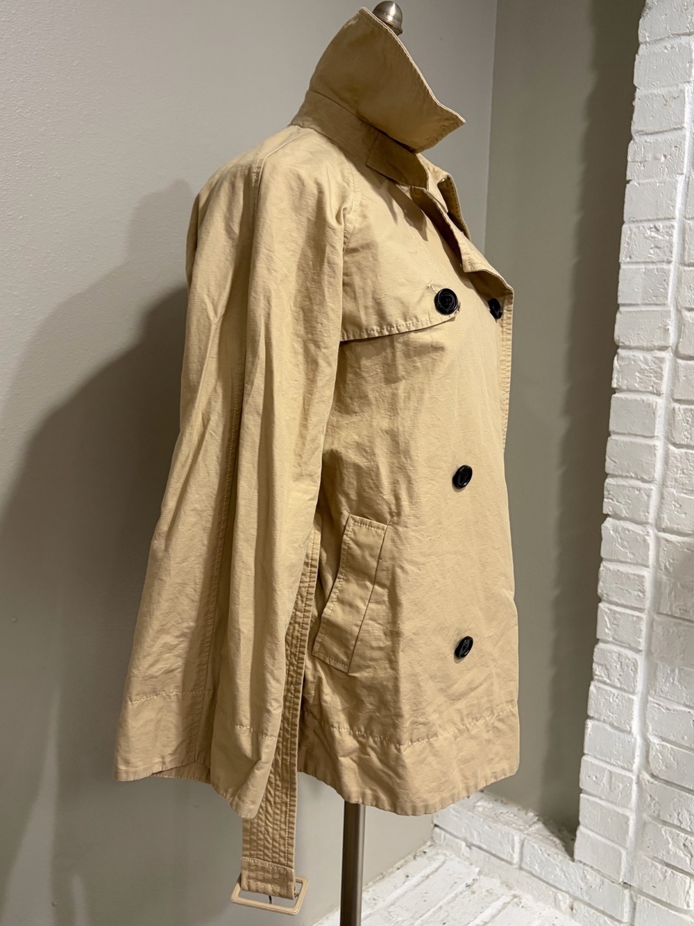 Rails Double-Breasted Beige Trench Coat - Picture 4 of 8